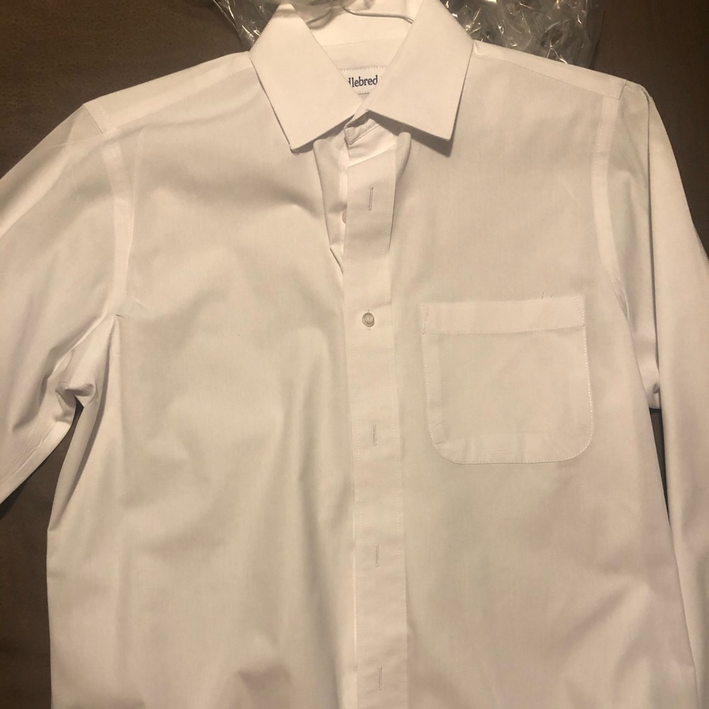 White dress shirt